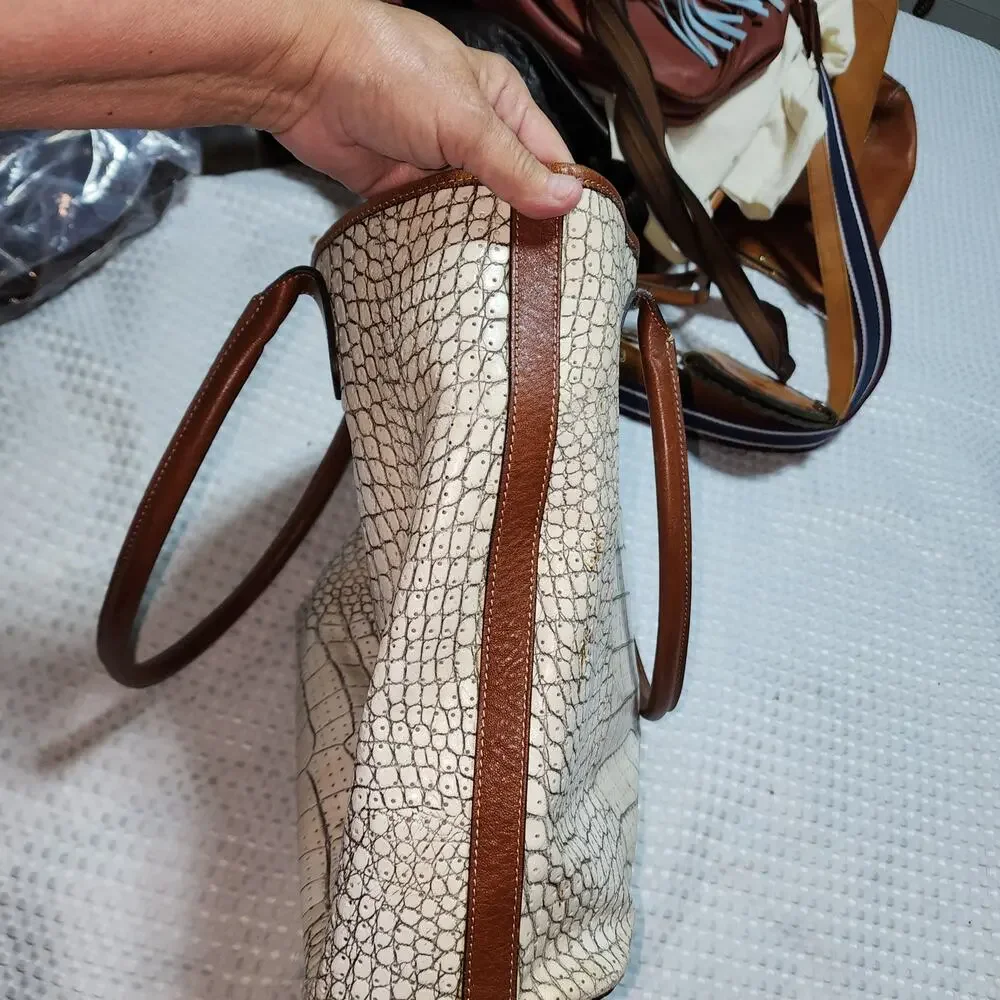 CLAUDIA FIRENZE EUC XL WHITE LEATHER TOTE BAG